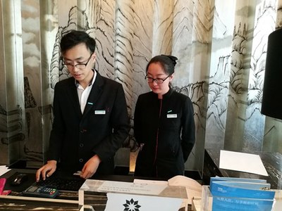 酒店管理專業(yè)現(xiàn)代學(xué)徒制項(xiàng)目 校企融合助力學(xué)徒跟崗學(xué)習(xí)